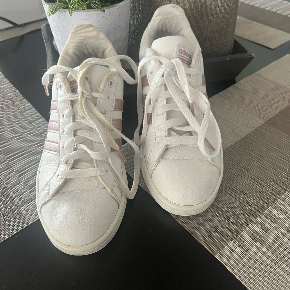 Adidas Women's White and Light Pink Striped Sneakers - Picture 4 of 7